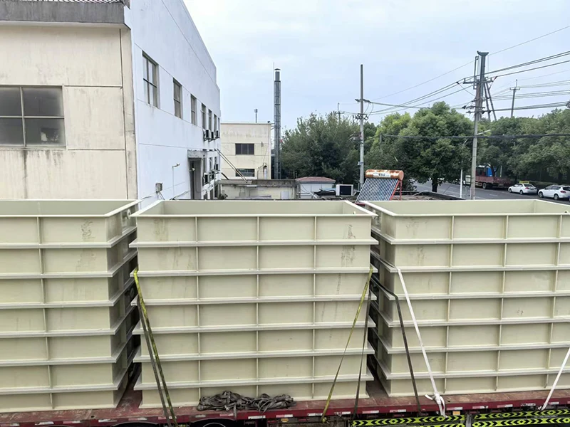 Négyzet alakú PPH tárolótartály